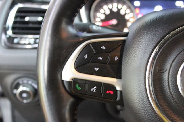 Used 2019 Jeep Compass Limited AWD/4WD image 16