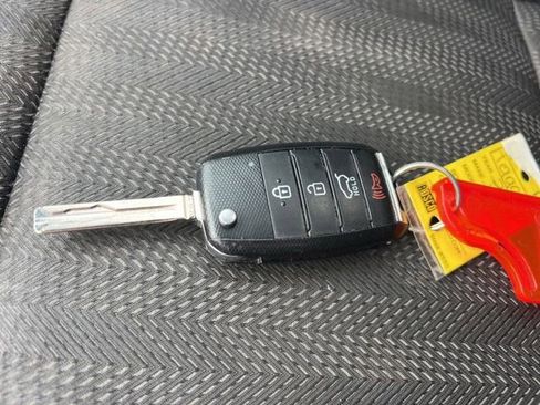 Used 2017 Kia Sportage LX image 33