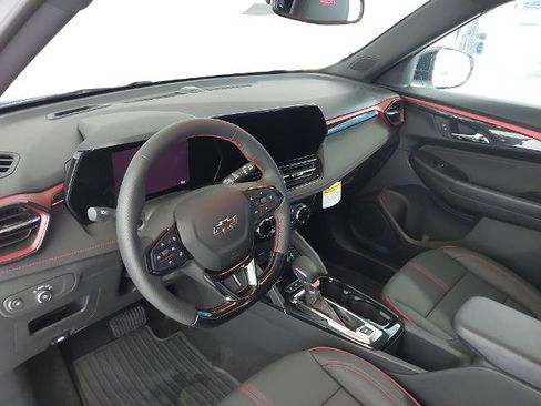 New 2026 Chevrolet TrailBlazer RS w/ Convenience Package AWD/4WD image 2