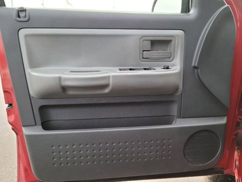 Used 2010 Dodge Dakota Big Horn image 8