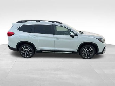 Used 2023 Subaru Ascent Touring AWD/4WD image 2