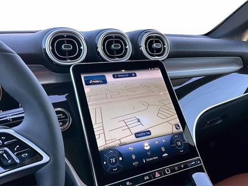 New 2026 Mercedes-Benz GLC 300 GLC 300 4MATIC SUV image 10