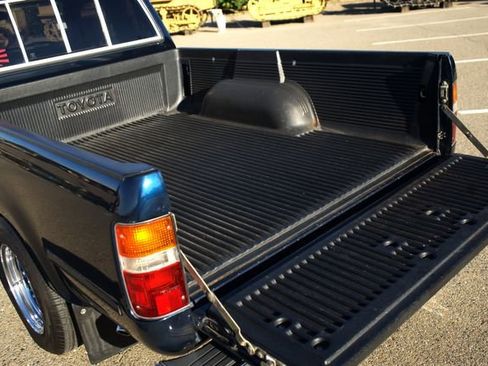 Used 1994 Toyota Pickup DX image 84