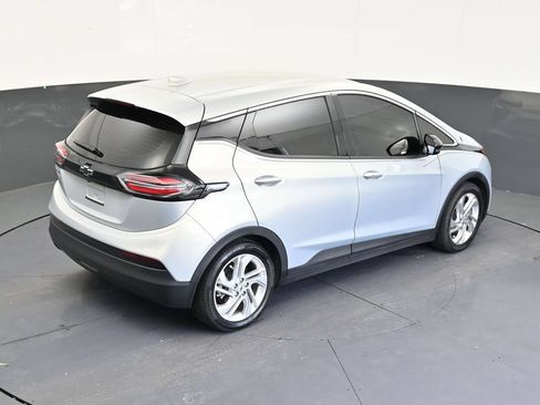 Used 2023 Chevrolet Bolt LT FWD image 15