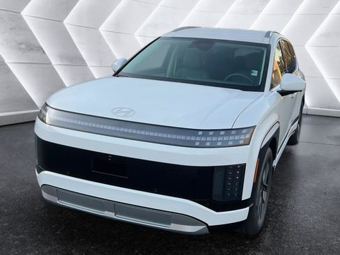 New 2026 Hyundai Ioniq 9 SEL image 1