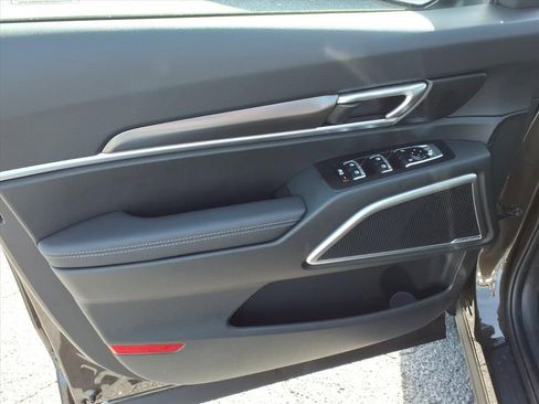 New 2025 Kia Telluride S image 17