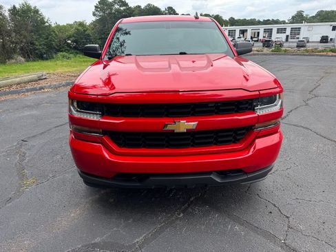 Used 2018 Chevrolet Silverado 1500 Custom w/ Custom Value Package RWD image 10