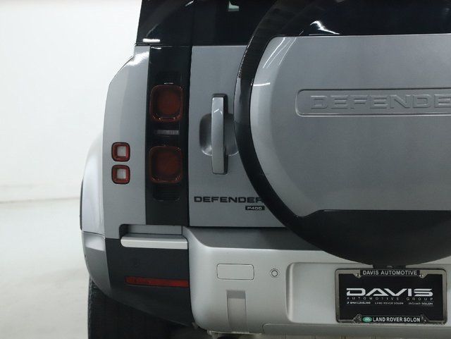Used 2023 Land Rover Defender 110 SE AWD/4WD image 46