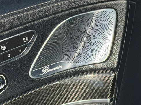 Used 2015 Mercedes-Benz S 63 AMG 4MATIC Sedan image 31