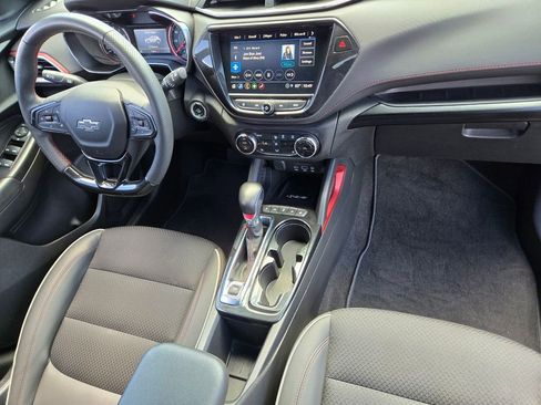 Used 2023 Chevrolet TrailBlazer RS w/ Sun and Liftgate Package FWD image 17
