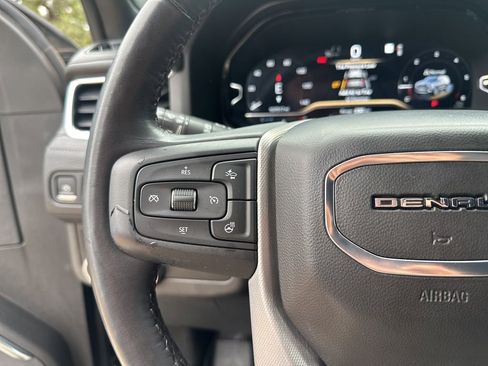 Used 2022 GMC Yukon Denali image 31