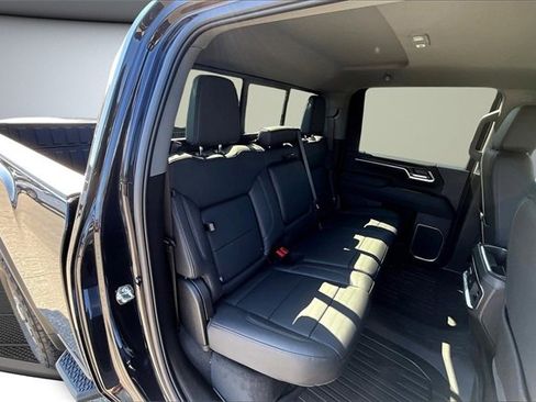 New 2025 GMC Sierra 2500 SLT w/ SLT Convenience Package image 10