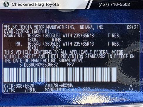 Used 2021 Toyota Highlander XLE AWD/4WD image 22