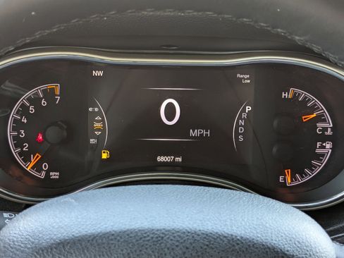 Used 2014 Jeep Grand Cherokee Limited w/ Trailer Tow Group IV AWD/4WD image 15