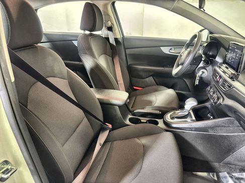 Used 2024 Kia Forte LXS FWD image 26