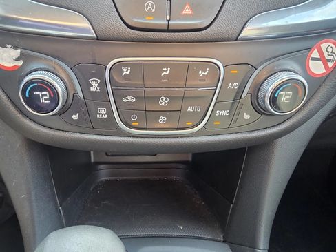 Used 2024 Chevrolet Equinox LT AWD/4WD image 21