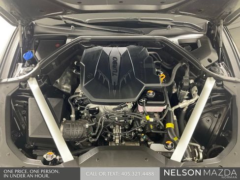 Used 2025 Genesis G70 2.5T RWD image 47
