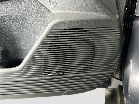 New 2026 Subaru Outback Touring XT image 17