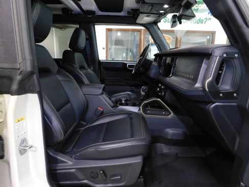 Used 2025 Ford Bronco Badlands AWD/4WD image 76