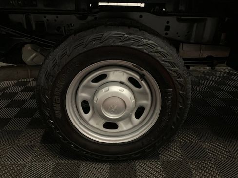 Used 2022 Ford F250 XL w/ Power Equipment Group image 22