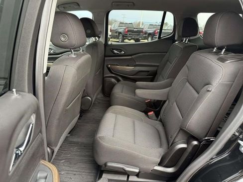 Certified 2023 GMC Acadia SLE w/ Driver Convenience Package image 14