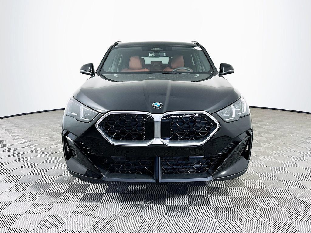 Used 2026 BMW X2 xDrive28i w/ Technology Package AWD/4WD image 3