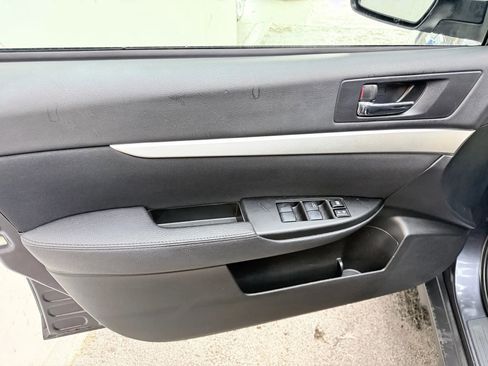 Used 2012 Subaru Outback 2.5i Premium image 8