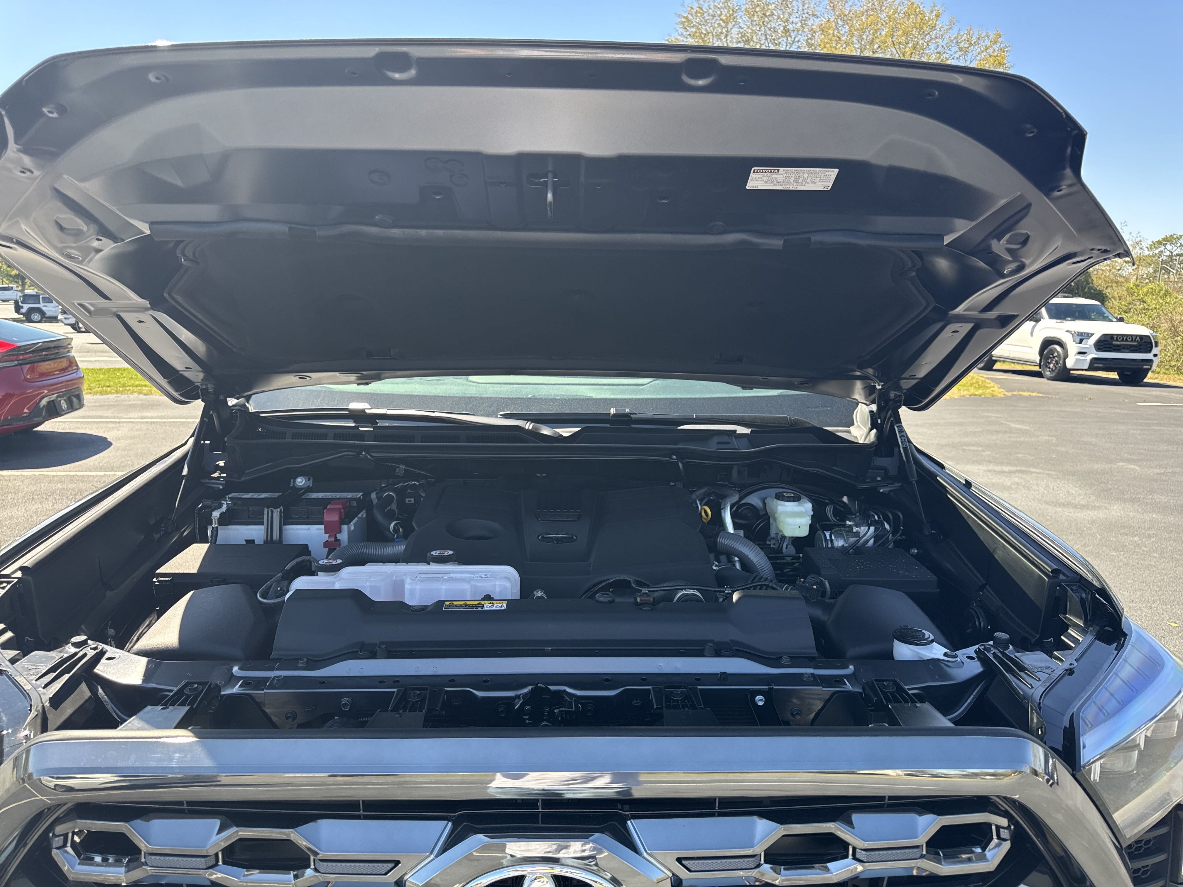 New 2025 Toyota Tundra Platinum AWD/4WD image 40