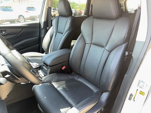 Certified 2025 Subaru Ascent Bronze Edition AWD/4WD image 9