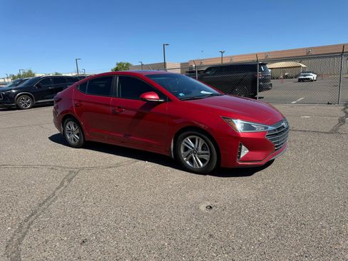 Used 2020 Hyundai Elantra Value Edition w/ Winter Weather Package FWD image 3