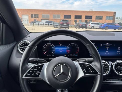 Used 2025 Mercedes-Benz GLA 250 4MATIC image 35
