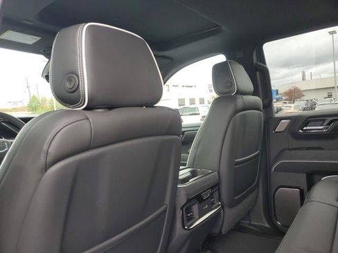 New 2026 GMC Sierra 1500 AT4X image 9