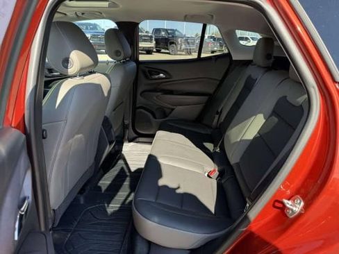 Certified 2024 Chevrolet Trax ACTIV w/ Sunroof Package image 12