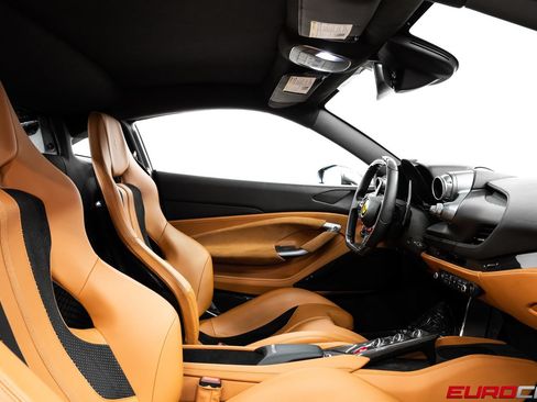 Used 2021 Ferrari F8 Tributo RWD image 39
