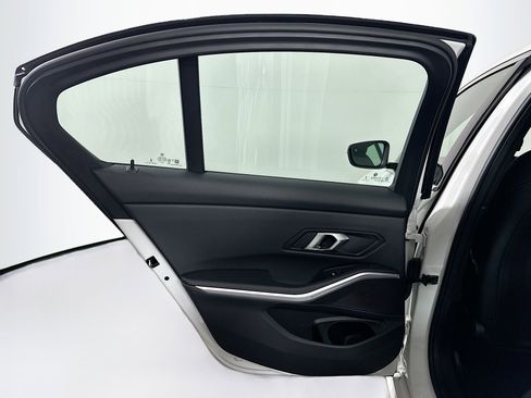 Used 2025 BMW 330i Sedan image 27