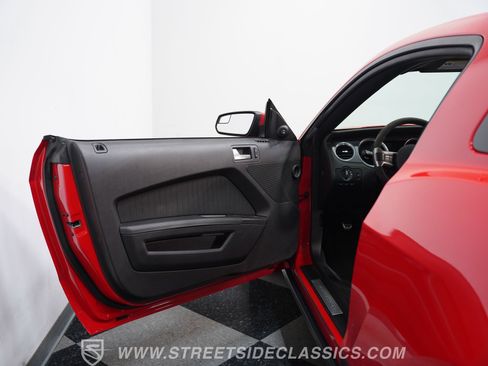 Used 2012 Ford Mustang Boss 302 w/ Boss 302 Accessory Pkg RWD image 34