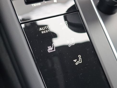 New 2026 Porsche Macan GTS image 25