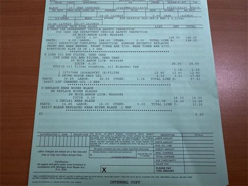 Used 2023 Jeep Cherokee Altitude Lux image 2