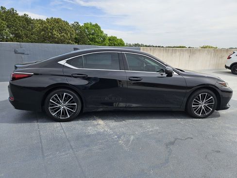 New 2024 Lexus ES 350 w/ Premium Package image 10