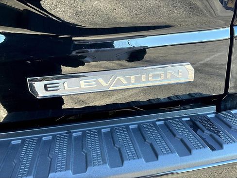 Used 2025 GMC Sierra 1500 Elevation image 16