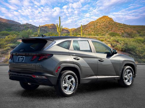 Used 2023 Hyundai Tucson SE AWD/4WD image 4