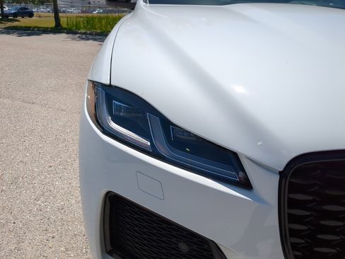 New 2026 Jaguar F-PACE R-Dynamic S image 6