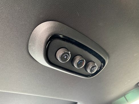 Used 2025 Dodge Durango R/T image 30