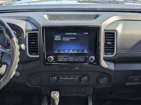 Used 2022 Nissan Frontier SV RWD image 16