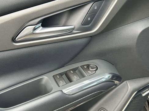 New 2026 Chevrolet Traverse LT w/ Enhanced Driving Package image 19