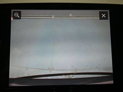 Used 2022 Chrysler Pacifica Touring-L w/ Uconnect Theater Family Group FWD image 21