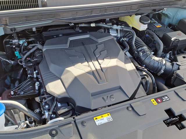 New 2027 Kia Carnival SX w/ Dark Edition Package FWD image 15