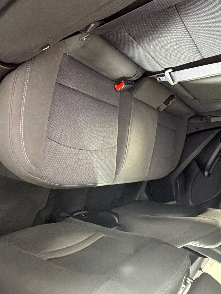 Used 2017 Chevrolet Cruze LT w/ Convenience Package FWD image 20