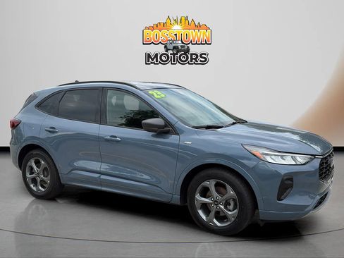 Used 2023 Ford Escape ST-Line w/ Tech Pack #1 FWD image 11