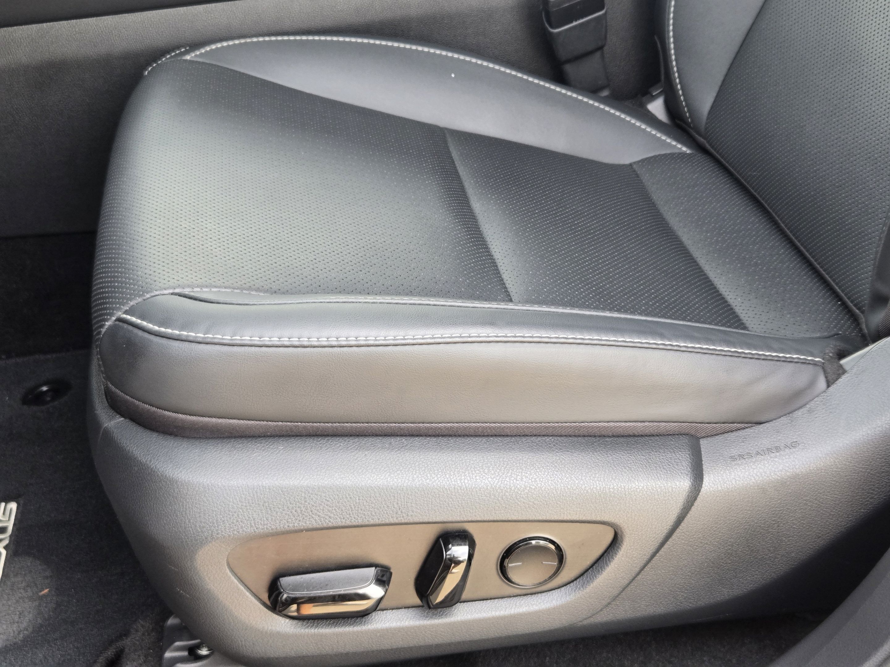 Used 2025 Lexus RX 350 Premium w/ Accessory Package (Z1) FWD image 20